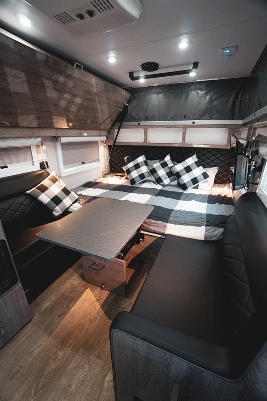 黑系智能装备(威海)有限公司-黑系房车hq12旅居挂车